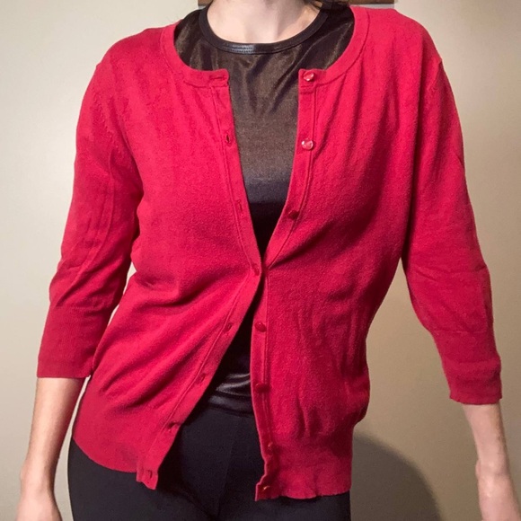 Red cardigan - Picture 3 of 5